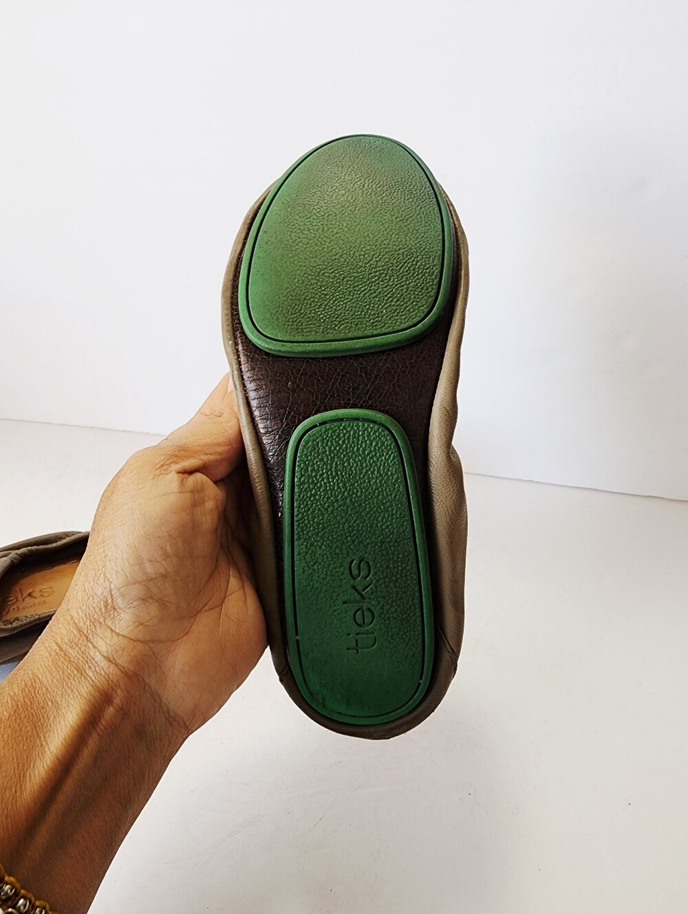 Tieks Gray Leather Slip-On Ballet Flats Size 7 - Picture 7 of 8